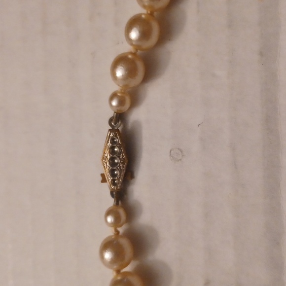 4/$40 Off-White Faux Pearl Necklace - Picture 2 of 4